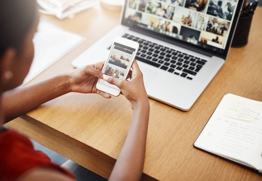 Employee-signing-into-a-work-account-from-their-unprotected-personal-device