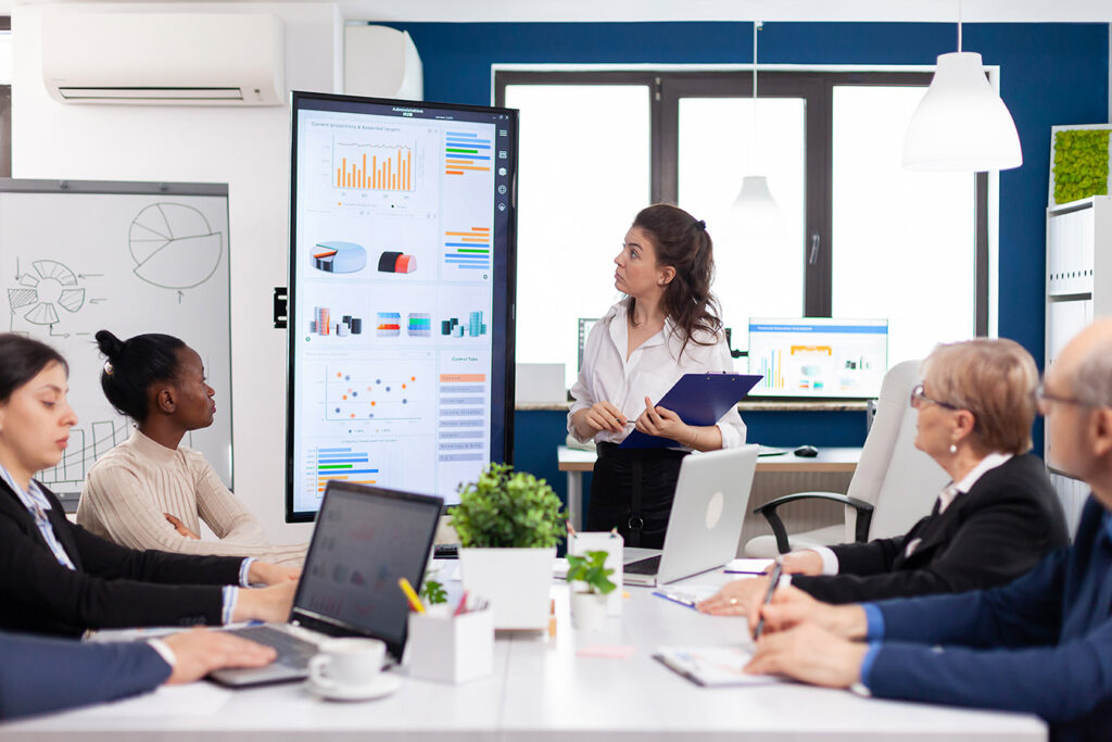 business-meeting-and-presentation