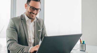 Business owner talking with vCIO via Microsoft Teams